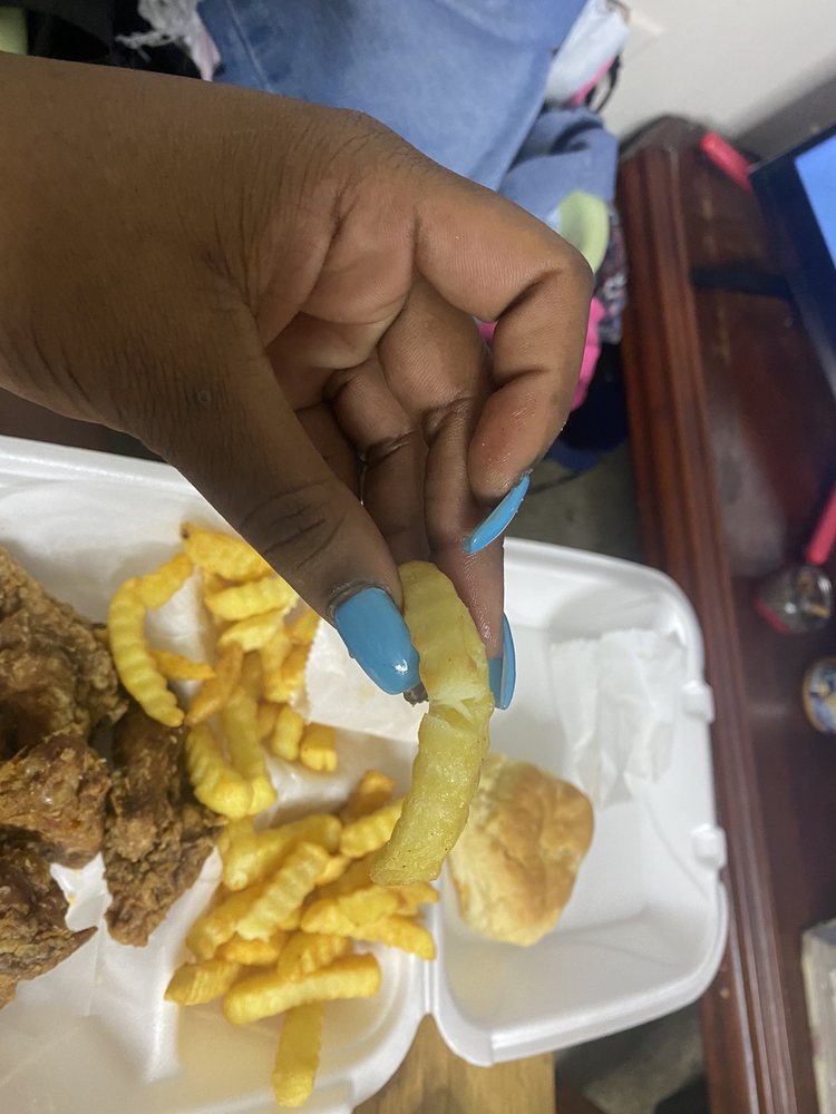 LINDY’S FRIED CHICKEN INC - Updated August 2025 - 37 Photos & 42 ...