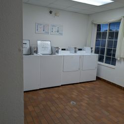 American Inn Suites
