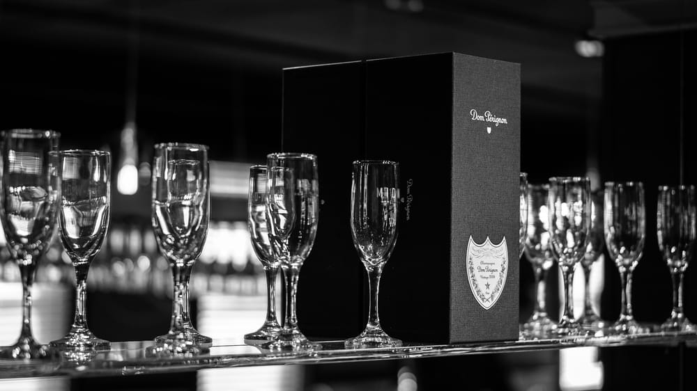 MIDWAY BOWL Updated August 2024 24 Photos & 18 Reviews 1561 Holly