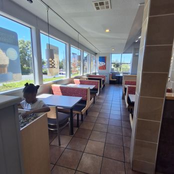 Dairy Queen Grill & Chill - Dining area - Fast Food Near Me - Renton, Washington Dairy Queen Grill & Chill - Dining area - Fast Food Near Me - Renton, Washington