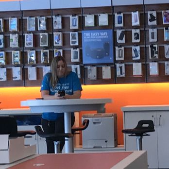AT&T Store - Mobile Phones Near Me - Highland Park, Illinois