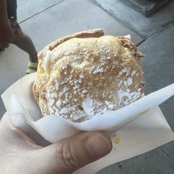 Beard Papa's - Desserts Near Me - Cupertino, California Beard Papa's - Desserts Near Me - Cupertino, California