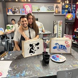 Tote bag painting. 2 hour time limit. Tote bag painting. 2 hour time limit.