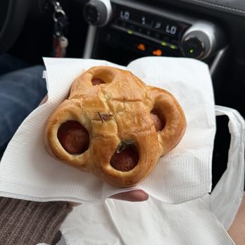 ABC Bakery - Hot dog bun - Bakeries Near Me - Sacramento, California