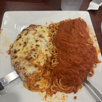 Leo's Italian Restaurant - Chicken Parmesan - Italian Near Me - Mountain Home, Arkansas Leo's Italian Restaurant - Chicken Parmesan - Italian Near Me - Mountain Home, Arkansas