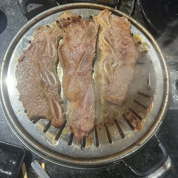 Wuso Korean Bbq - LA Galbi Short Rib (Cooking) - Barbeque Near Me - Santa Clarita, California Wuso Korean Bbq - LA Galbi Short Rib (Cooking) - Barbeque Near Me - Santa Clarita, California