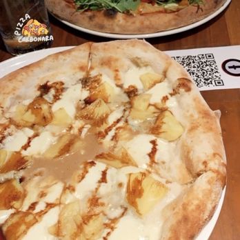 Fritti - Vegetariana Pizza Ananas e Gorgonzola Pizza - Italian Near Me - Atlanta, Georgia
