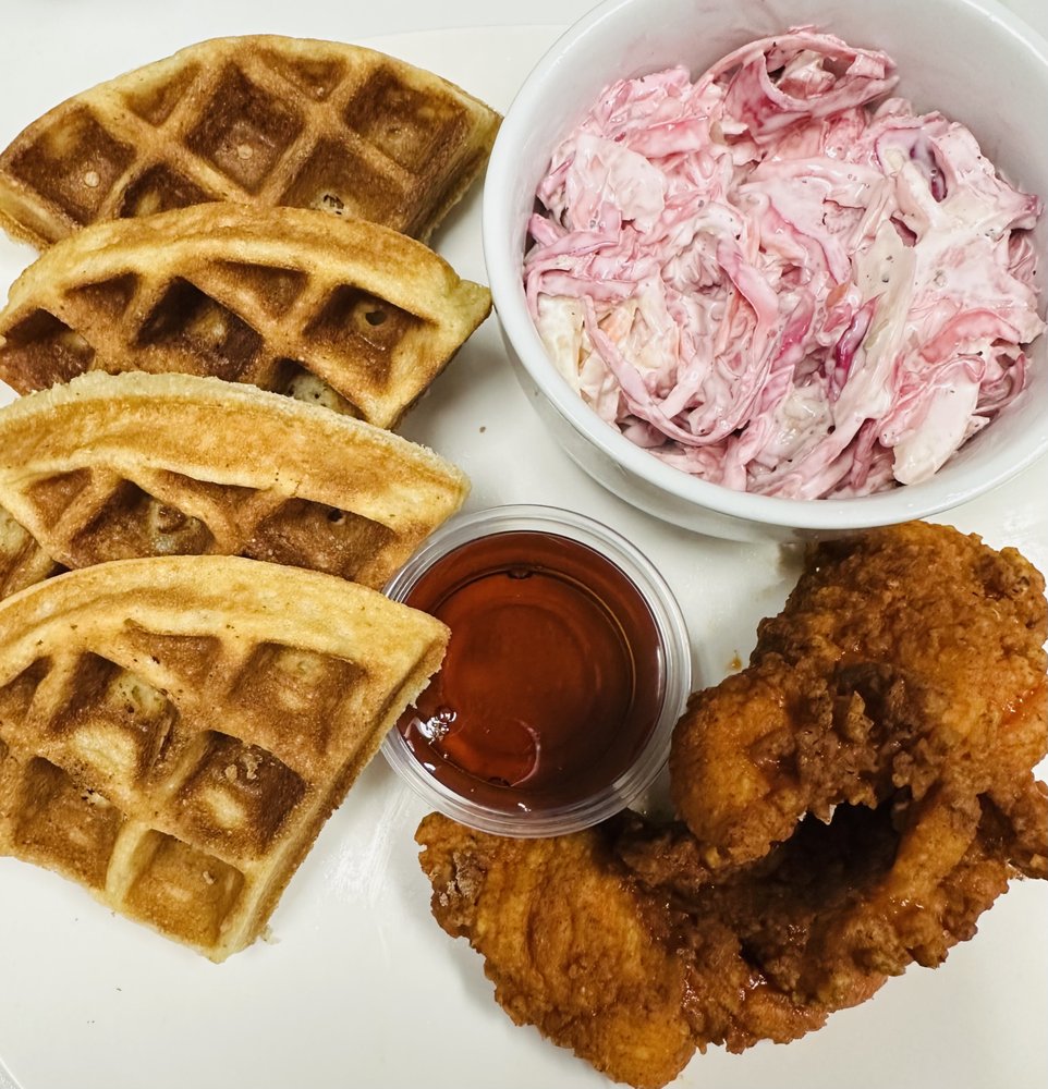 Food from 4 Chicken and Waffles