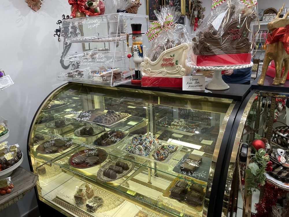 Sweet Cascades Chocolatier Logo