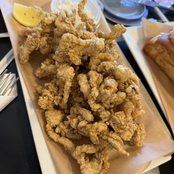 State Line Lobster - Fried clams - Seafood Near Me - Kittery, Maine