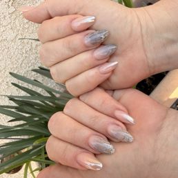 Snake pattern nails Snake pattern nails