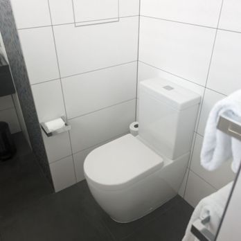 Four Points by Sheraton Auckland - Toilet - Hotels Near Me - Auckland, AUK