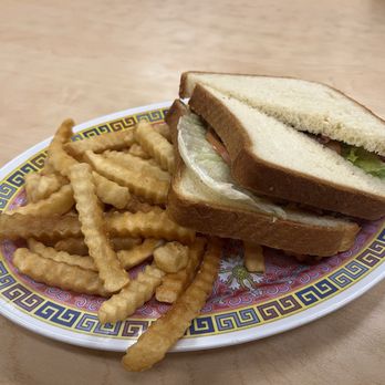 Shiro's Saimin Haven - BLT with fries - Hawaiian Near Me - Aiea, Hawaii Shiro's Saimin Haven - BLT with fries - Hawaiian Near Me - Aiea, Hawaii