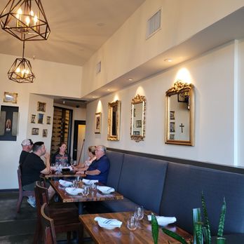 GRATA Italian Eatery - Interior - Italian Near Me - Windsor, California GRATA Italian Eatery - Interior - Italian Near Me - Windsor, California