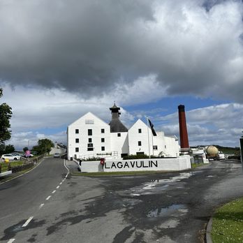 Lagavulin Distillery - Lagavulin Distillery - Distilleries Near Me - Port Ellen, AGB