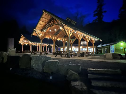 Rainier BaseCamp Bar & Grill by null