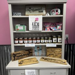 The Twisted Scoop - More extra goodies