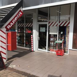 Jack the Barber with Cindy