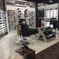 Shoe Palace
