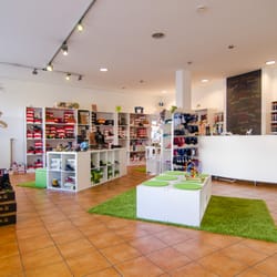 Leo Luna - Neben Schuhen führen wir Socken von Falke