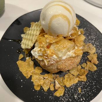 Spot Dessert Bar - Milky Puff - Desserts Near Me - Flushing, New York Spot Dessert Bar - Milky Puff - Desserts Near Me - Flushing, New York