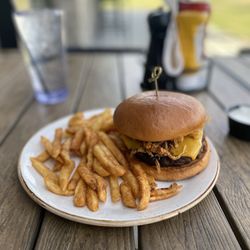 Birdsong Social - Steakhouse Burger