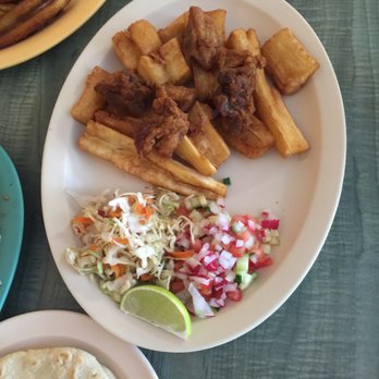 Jaltepeque Restaurant - New American Near Me - Winnetka, California