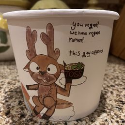 To-go ramen container with cute customized artwork To-go ramen container with cute customized artwork