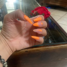 Gel X Nails with design. Gel X Nails with design.