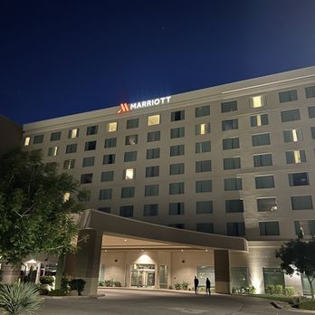 Marriott Phoenix Chandler - Exterior - Hotels Near Me - Chandler, Arizona
