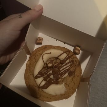 Crumbl - Davenport - Snickers PB cookie - Bakeries Near Me - Davenport, Florida