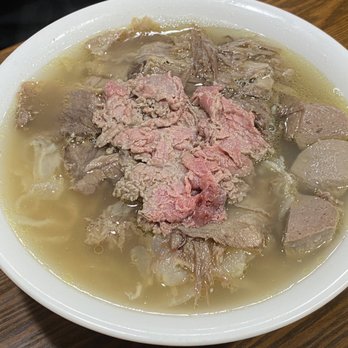 Pho Newton - a bowl of beef and noodles - Vietnamese Near Me - Surrey, British Columbia Pho Newton - a bowl of beef and noodles - Vietnamese Near Me - Surrey, British Columbia