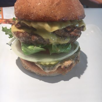 Burger Lounge - Burgers Near Me - Walnut Creek, California Burger Lounge - Burgers Near Me - Walnut Creek, California