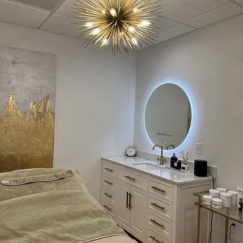 Luxe Atelier Spa - Cosmetics & Beauty Supply Near Me - Lake Oswego, Oregon Luxe Atelier Spa - Cosmetics & Beauty Supply Near Me - Lake Oswego, Oregon
