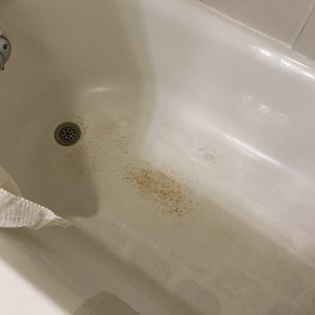 Sleep Inn & Suites Harrisonburg Near University - Brown streaks in bath tub. - Hotels Near Me - Harrisonburg, Virginia Sleep Inn & Suites Harrisonburg Near University - Brown streaks in bath tub. - Hotels Near Me - Harrisonburg, Virginia