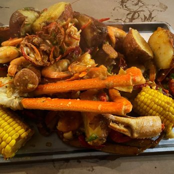 The Crab Pad - Seafood Near Me - Chicago, Illinois