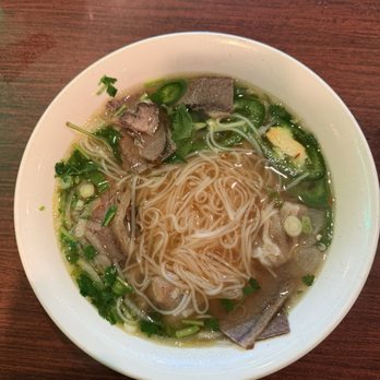 Pho Thien Vietnamese Kitchen - P4 - Pho Chin Gan. The brisket and tendon pho - Vietnamese Near Me - Naperville, Illinois Pho Thien Vietnamese Kitchen - P4 - Pho Chin Gan. The brisket and tendon pho - Vietnamese Near Me - Naperville, Illinois
