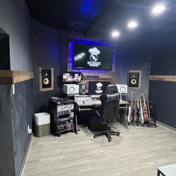 The Kitchen Recording Studio - Music Production Services Near Me - Panorama City, California