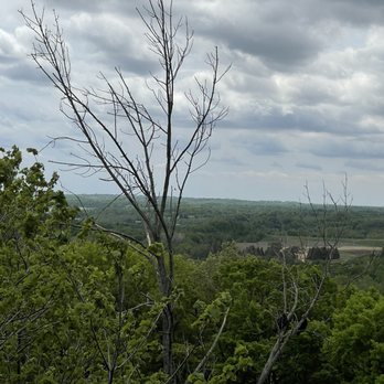 Rattlesnake Point - Landmarks & Historical Buildings Near Me - Milton, Ontario Rattlesnake Point - Landmarks & Historical Buildings Near Me - Milton, Ontario