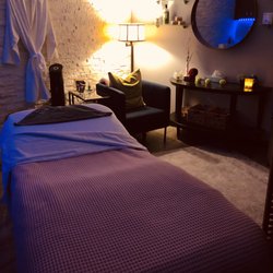 Smooth Surface Skin and Waxing - Treatment Room