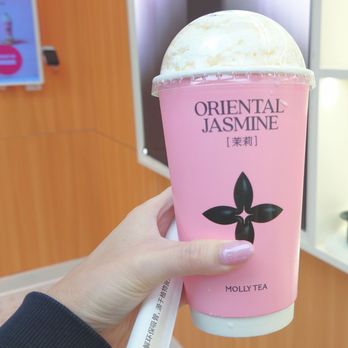 Molly Tea - Snowy jasmine with whipped cream - Bubble Tea Near Me - Bellevue, Washington