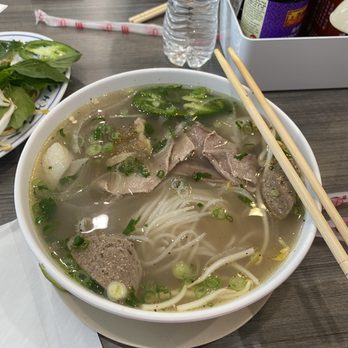 Pho Phong Luu - Combo pho (#9) - Vietnamese Near Me - Austin, Texas Pho Phong Luu - Combo pho (#9) - Vietnamese Near Me - Austin, Texas