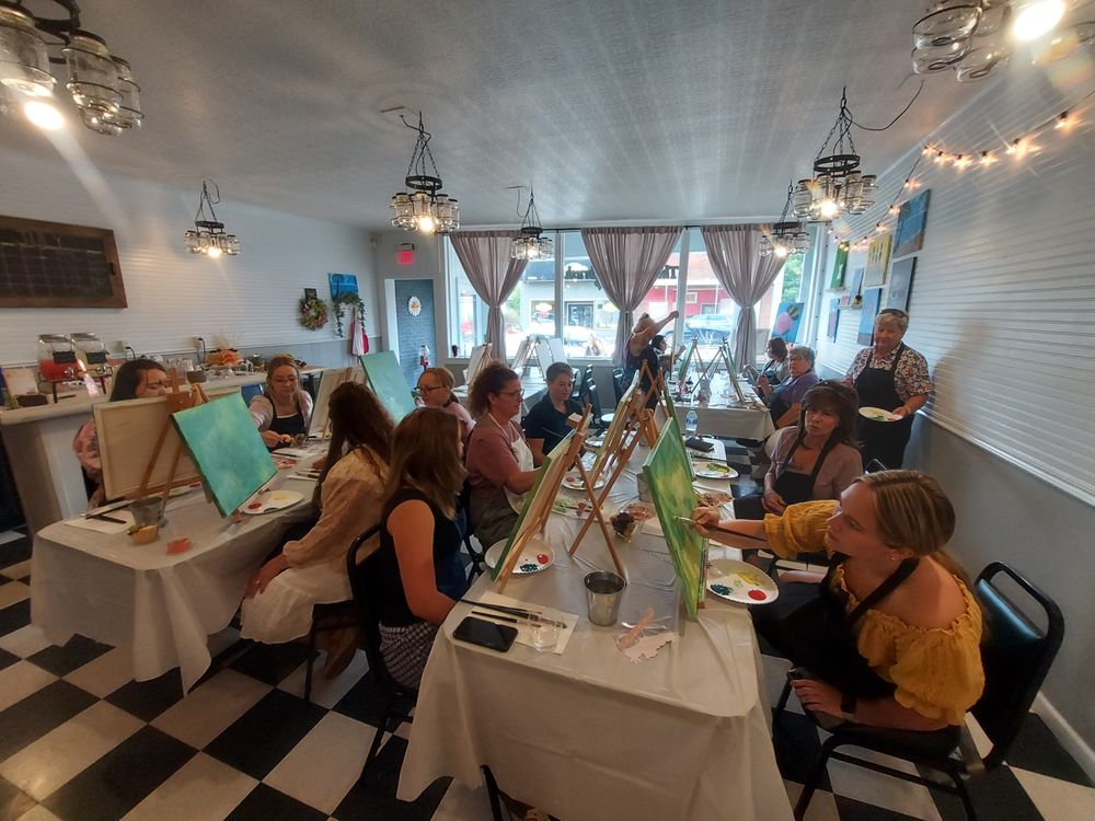 THE BUZY PAINTBRUSH Updated September 2024 41 Photos 110 N Main