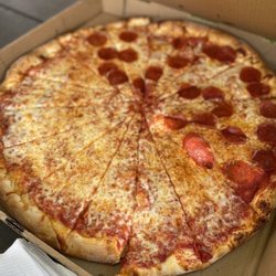 Little Italy Pizzeria - Great xl pizza with half pepperoni