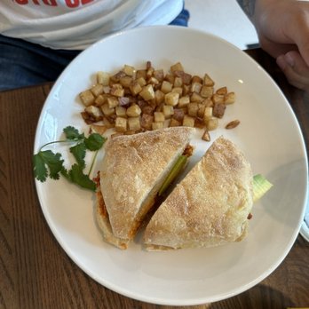 El Encanto Cafe - Chorizo and egg sandwich - Breakfast & Brunch Near Me - Dallas, Texas El Encanto Cafe - Chorizo and egg sandwich - Breakfast & Brunch Near Me - Dallas, Texas