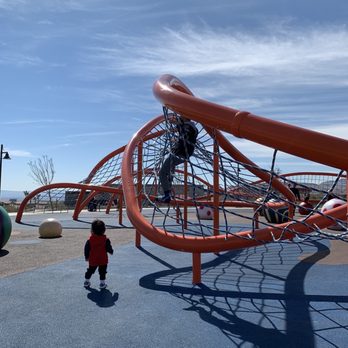Fox Hill Park - Lots of climbing fun. - Parks Near Me - Las Vegas, Nevada