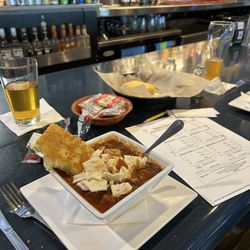 Shipwrecks Taphouse & Grill