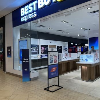 Hillcrest Mall - Shopping Centers Near Me - Richmond Hill, Ontario