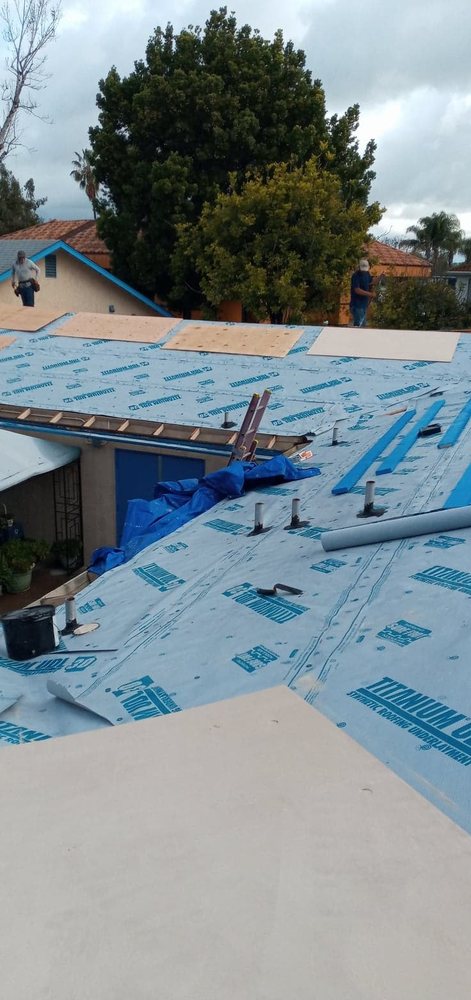 Slide of Berumen Roofing