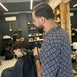 Craft Barbers - Edo at work